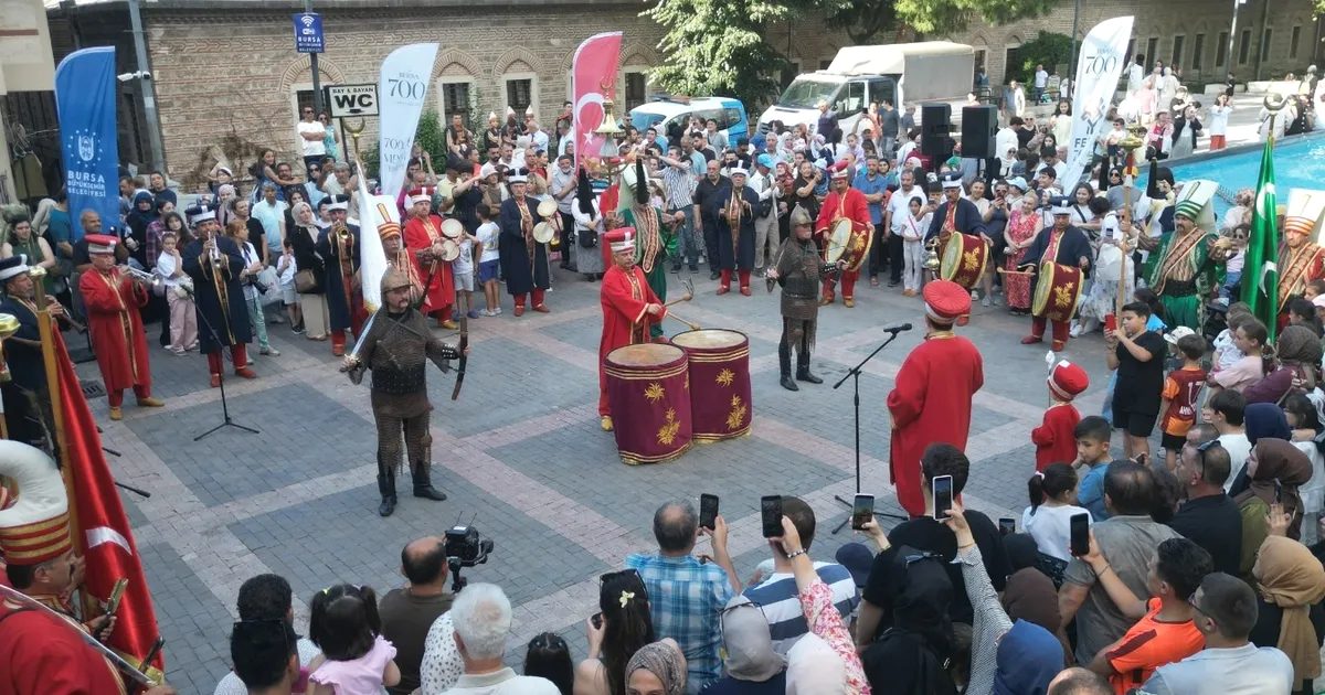 Bursa'da Fetih 700. Yıl kutlama törenleri, tarihi önemini yansıtan resmi