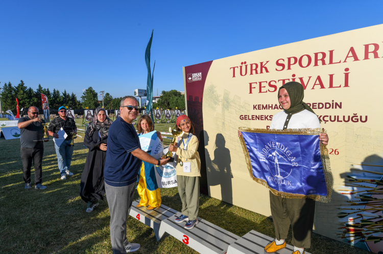 Bursa’da Geleneksel Okçuluk Festivali Başladı