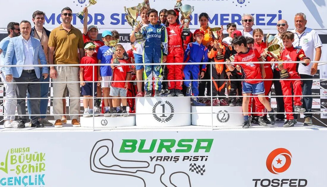 Bursa'da düzenlenen hız tutkulu spor yarışması, heyecan ve rekabet dolu