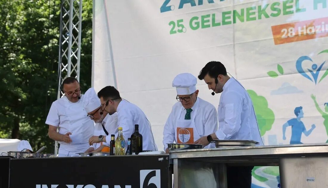 Bursa'da düzenlenen Huzurevi Kermesi ile toplum sağduyusu ve dayanışma örneği