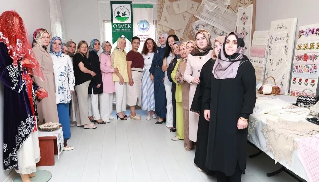 Bursa'da kadınlar için düzenlenen kurs sergisi, yetenekleri sergileme ve gelişim