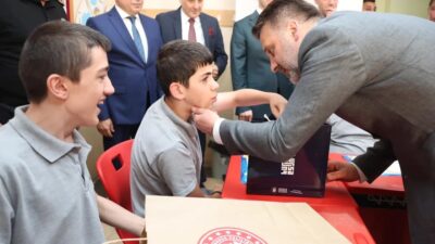 Bursa'da karne törenleri ve öğrencilere yönelik öneriler hakkında detaylar, başarıyı