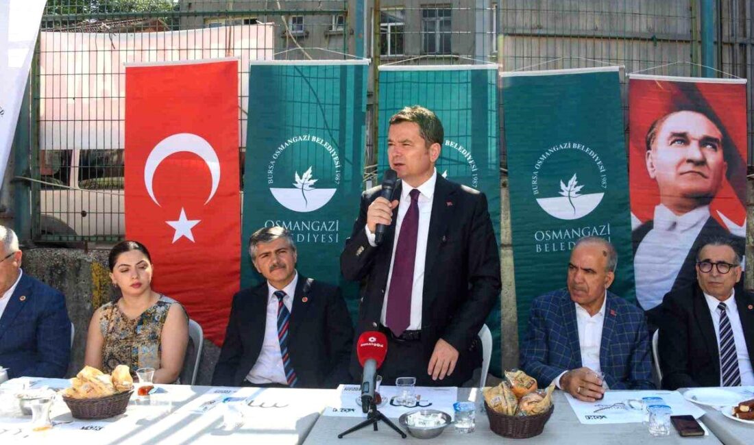 Bursa'da gerçekleştirilen mahalle buluşması, halkın katılımıyla büyük ilgi gördü ve