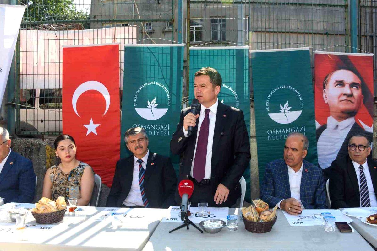 Bursa'da gerçekleştirilen mahalle buluşması, halkın katılımıyla büyük ilgi gördü ve