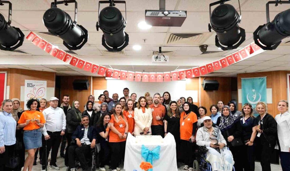 Bursa'da MS Günü etkinliği düzenlendi. Farkındalık ve dayanışma amacıyla gerçekleştirilen
