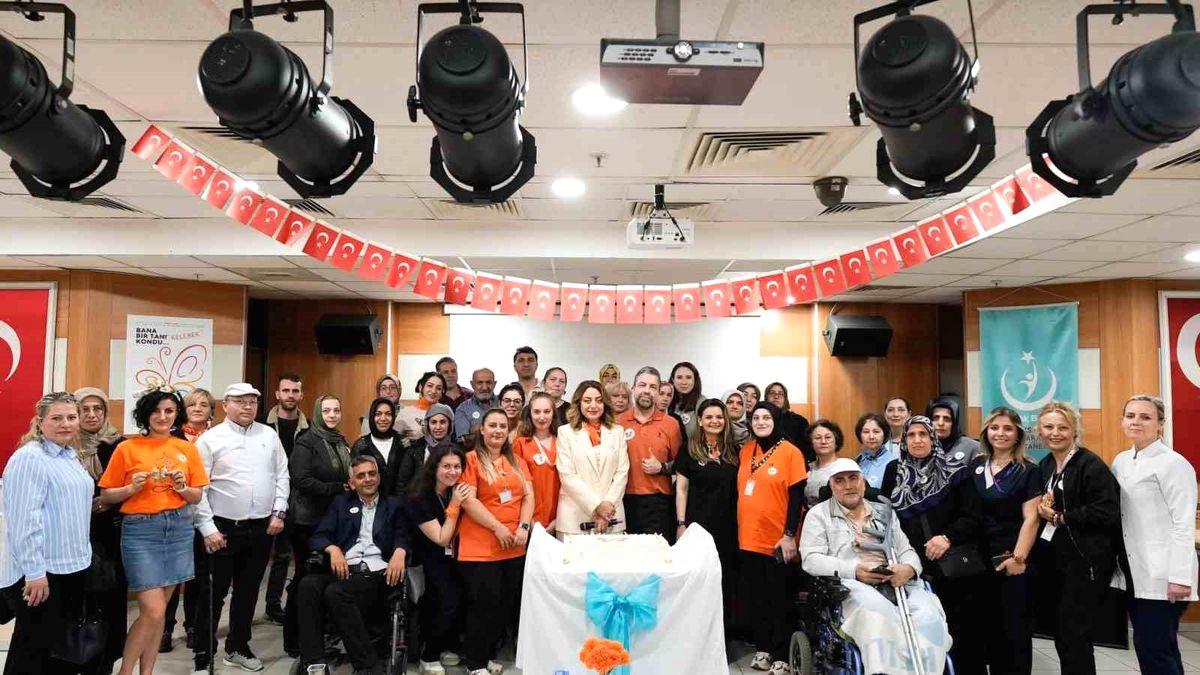 Bursa'da MS Günü etkinliği düzenlendi. Farkındalık ve dayanışma amacıyla gerçekleştirilen