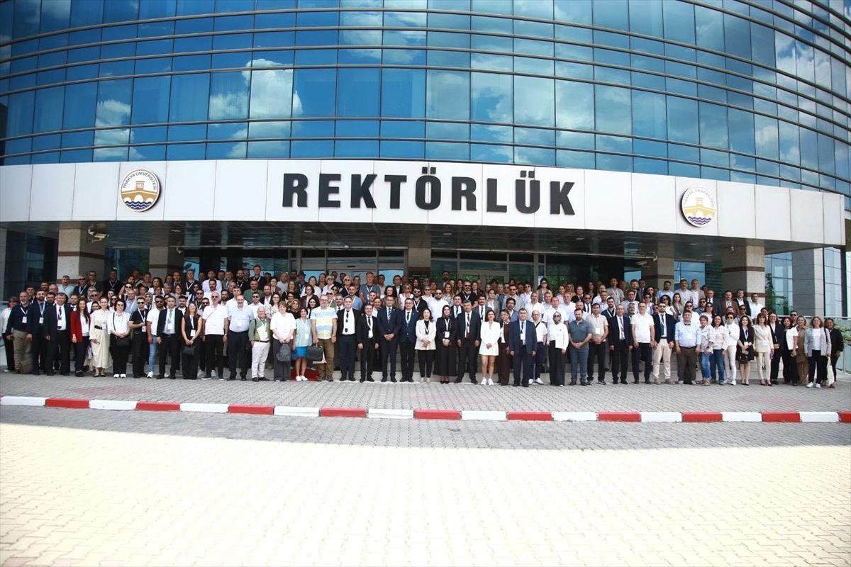 Bursa'da gerçekleştirilen Öğrenci İşleri Toplantısı, öğrenci odaklı kararlar ve planlamalar