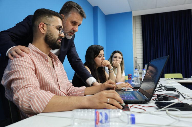Bursa'da Öğrencilere Sınav Destekleri