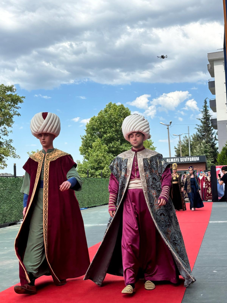 Bursa'da Osmanlı Padişahları Sergisi