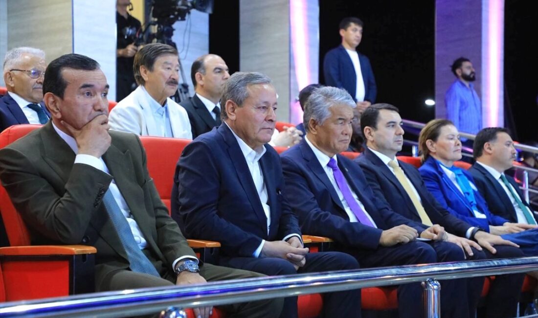 Bursa'da şiddetli sağanak yağışlar sel ve çökmelere yol açtı. Yetkililer,