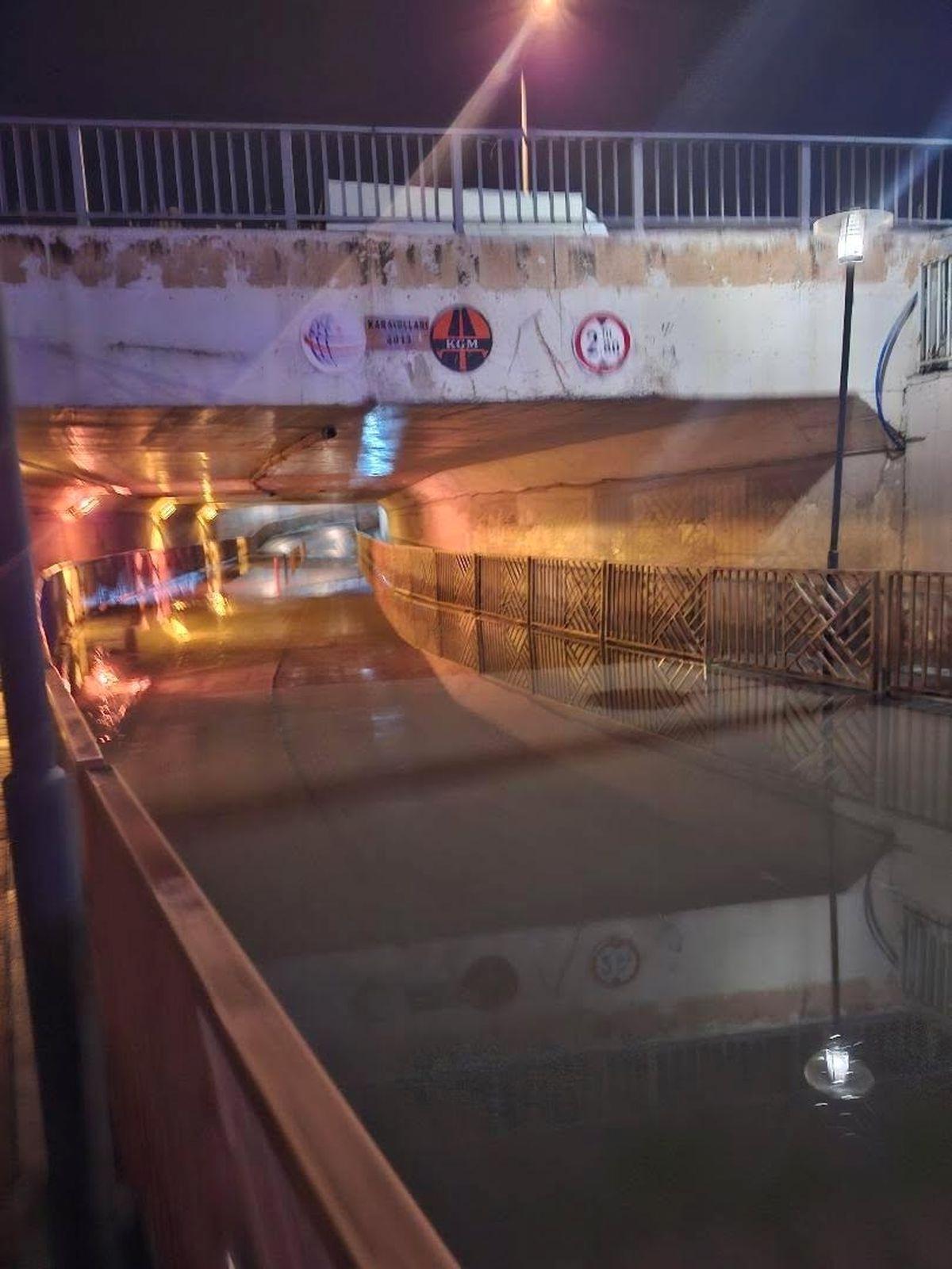 Bursa'da sağanak ve şiddetli rüzgarın yol açtığı hasarlarla ilgili detaylı