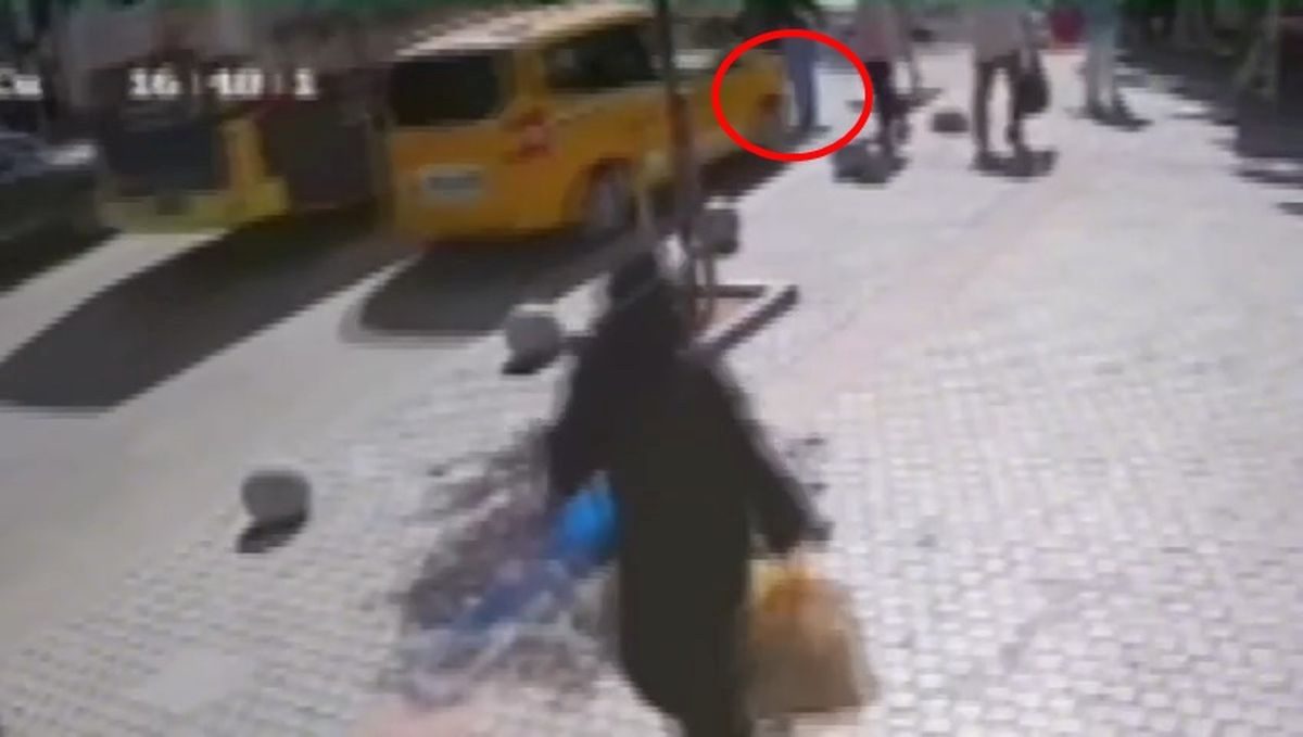 Bursa'da yaşanan taksi kazasında genç avukat yaralandı. Olayla ilgili detaylar