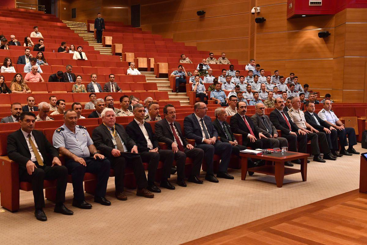 Bursa'da gerçekleştirilen tarihi konser etkinliği hakkında detaylar ve etkileşimler. Kültürel