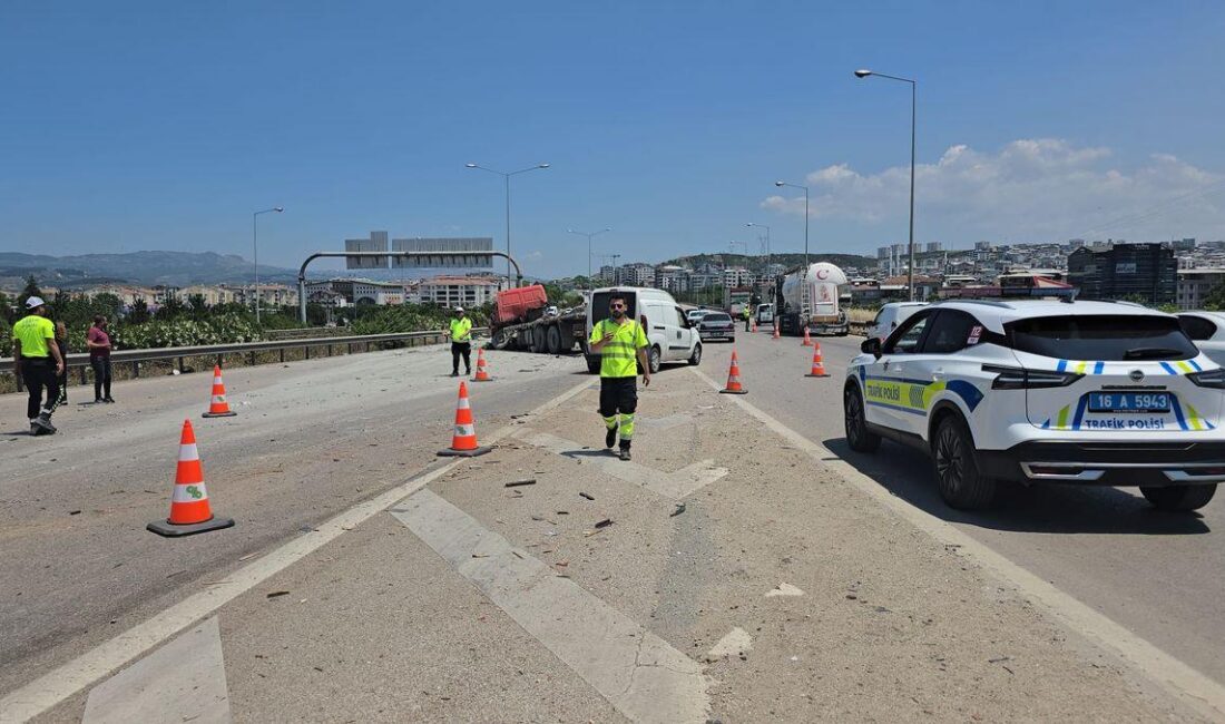 Bursa'da meydana gelen TIR kazasında 1 kişi hayatını kaybetti, 1