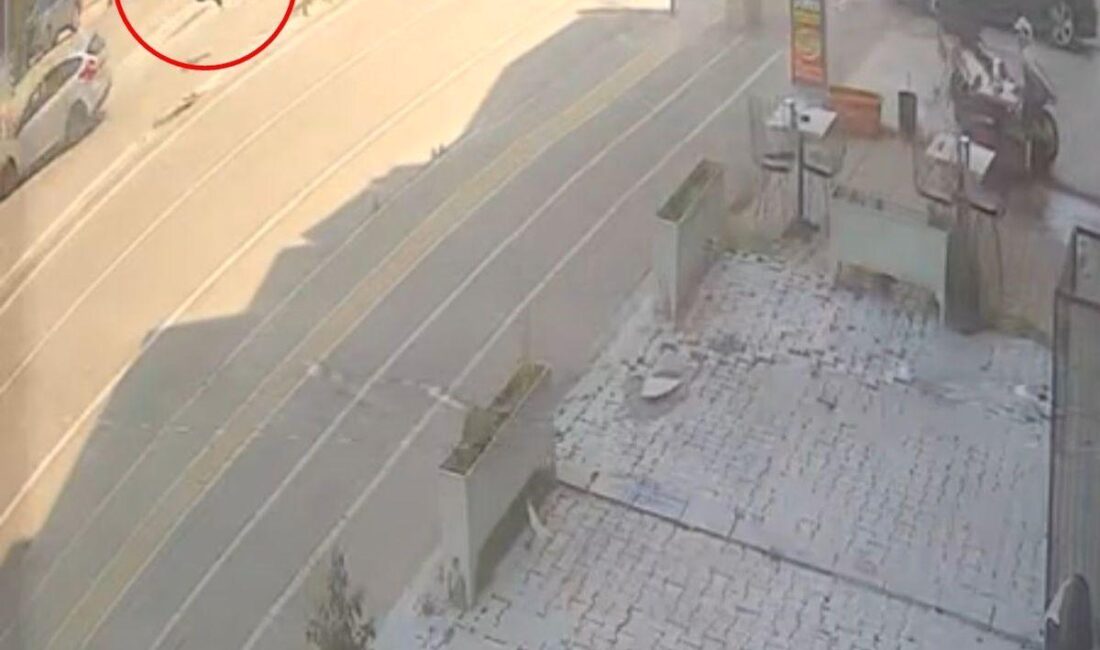 Bursa'da yaya geçidinde meydana gelen kazada, bir kadın yaralandı. Olayla
