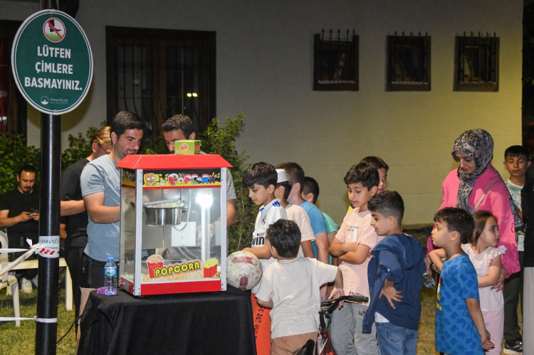 Bursa'da Yazlık Sinema Heyecanı Başladı