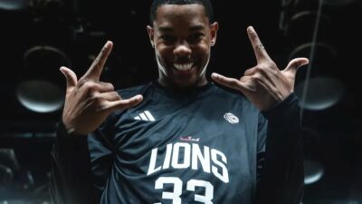 Bursa'da gerçekleşen yeni basketbol transferi hakkında detaylar, takımın hedefleri ve