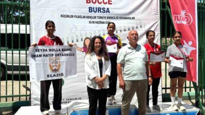 Bursa'daki Okul Sporları Bocce Şampiyonası, gençlerin spor faaliyetleriyle gelişimine katkı