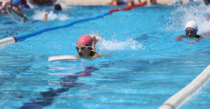 Bursa’da 7’den 70’e herkesin sporla buluşmasını amaçlayan Büyükşehir Belediyesi, Yaz