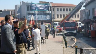 Bursa Büyükşehir Belediyesi İtfaiye Dairesi Başkanlığı ekipleri, sabah saatlerinde vatandaştan