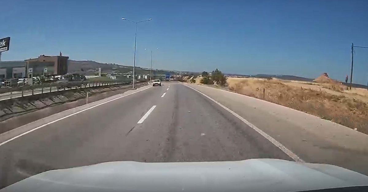 Çanakkale'de ters şeritte gitmek, trafik güvenliğini tehlikeye atan ciddi bir