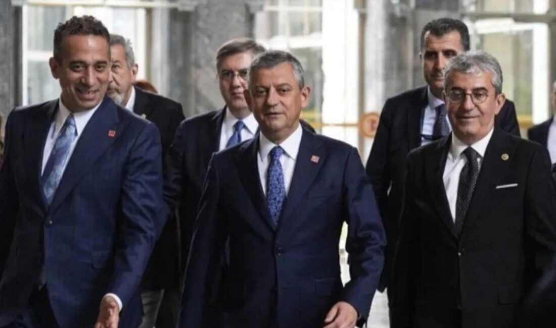CHP'nin disiplin cezası ve TBMM'de ünvan kaldırma girişimiyle ilgili gelişmeleri