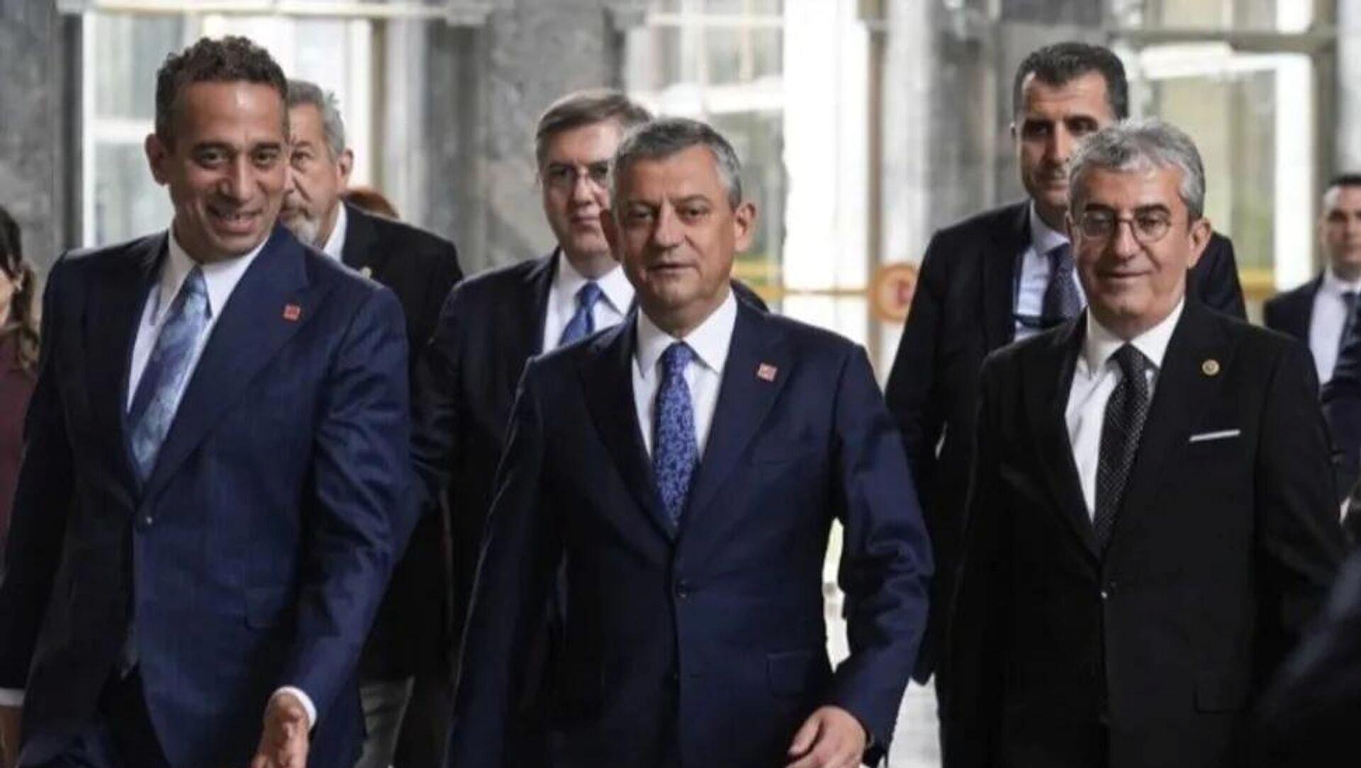 CHP'nin disiplin cezası ve TBMM'de ünvan kaldırma girişimiyle ilgili gelişmeleri