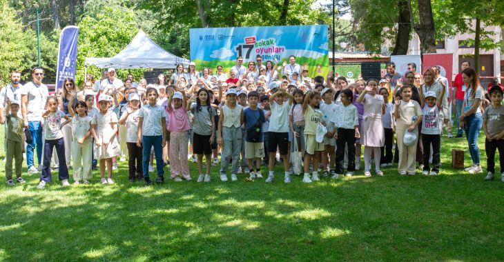 Bursa Büyükşehir Belediyesi, 17’ncisi gerçekleştirilen Sokak Oyunları Şenliği ile unutulmaya