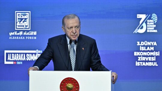 Erdoğan, faiz oranlarının bereketi azalttığını belirterek ekonomik büyümeye olumsuz etkilerini