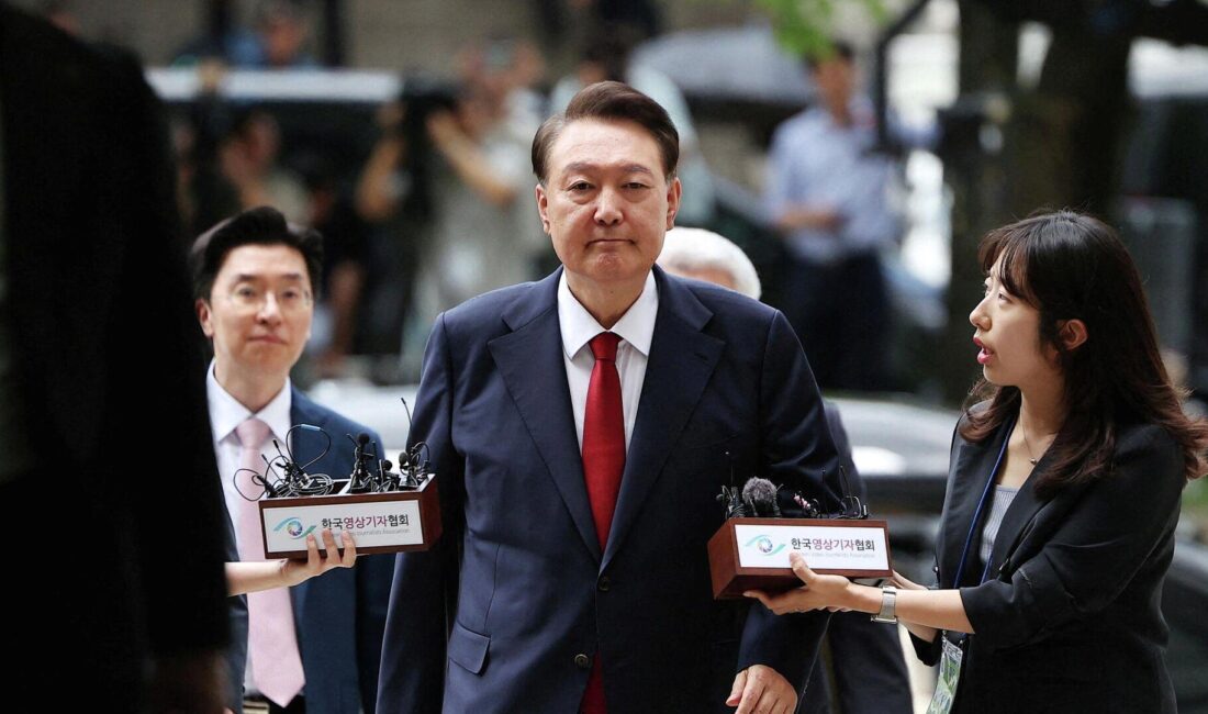 Eski Güney Kore Başkanı Yoon Suk Yeol, mahkeme çıkışında sert
