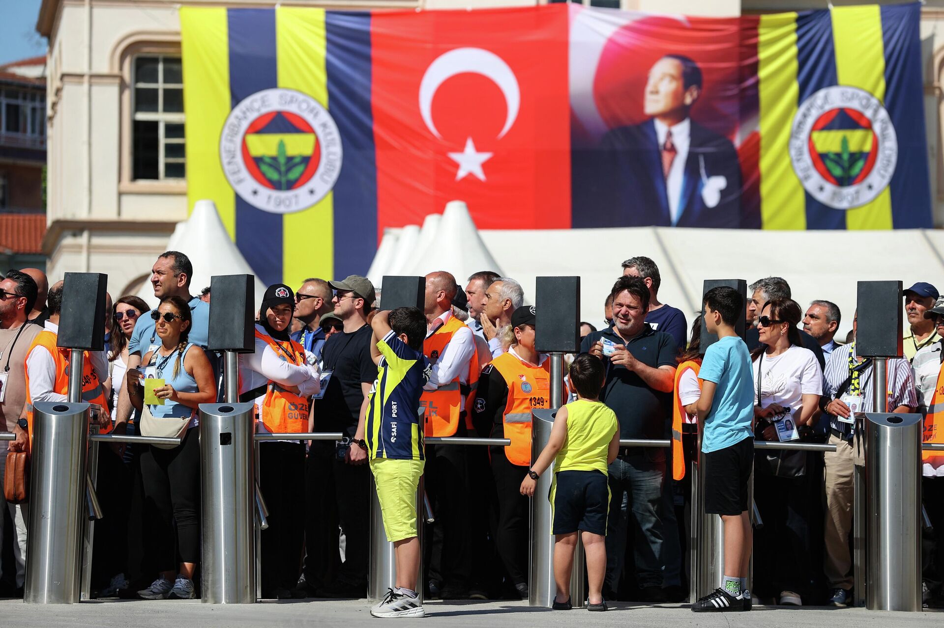 Fenerbahçe'de Gözler Seçim Heyecanında