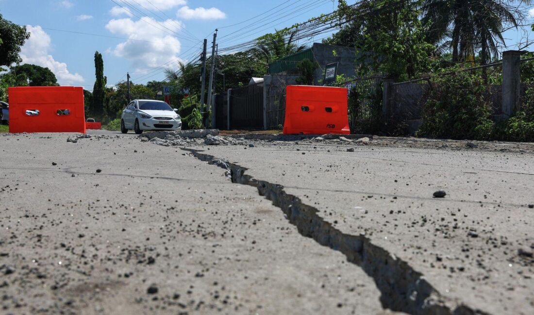 Filipinler'de yaşanan büyük deprem sonrası kapsamlı hasar ve kayıplar var.