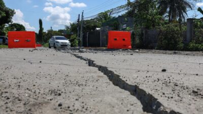 Filipinler'de yaşanan büyük deprem sonrası kapsamlı hasar ve kayıplar var.