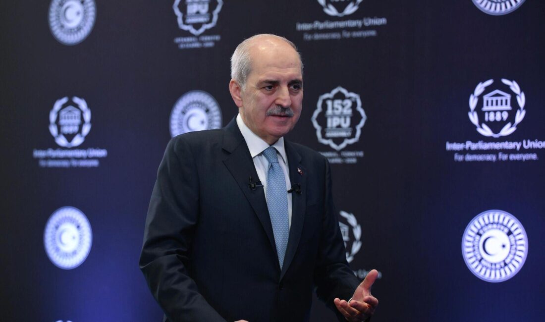 Gezegenlerin gizemli atmosferlerini ve son keşifleri keşfedin. Uzayın derinliklerindeki sırları