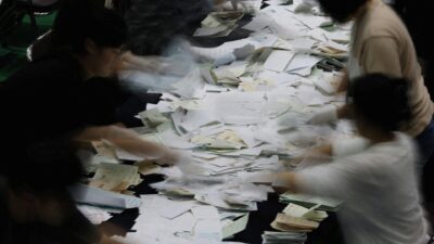 Güney Kore'de oy pusulası krizi seçmenleri şaşırttı. Son gelişmeler ve