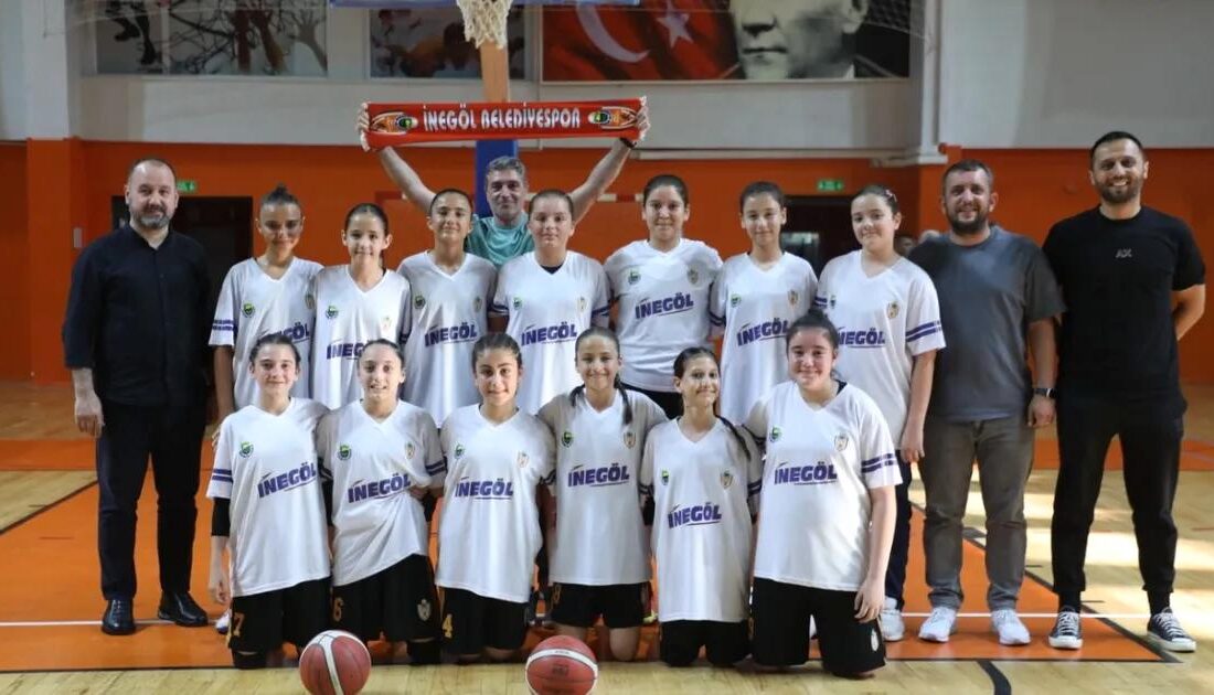 İnegöl Belediyespor U12 Kız Basketbol takımı, büyük bir başarı elde