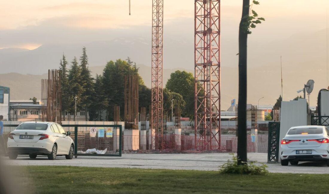 İnegöl'de fabrika inşaatında meydana gelen düşme olayıyla ilgili detaylar ve