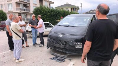 İnegöl'de meydana gelen feci kazada 9 kişi yaralandı. Olayla ilgili