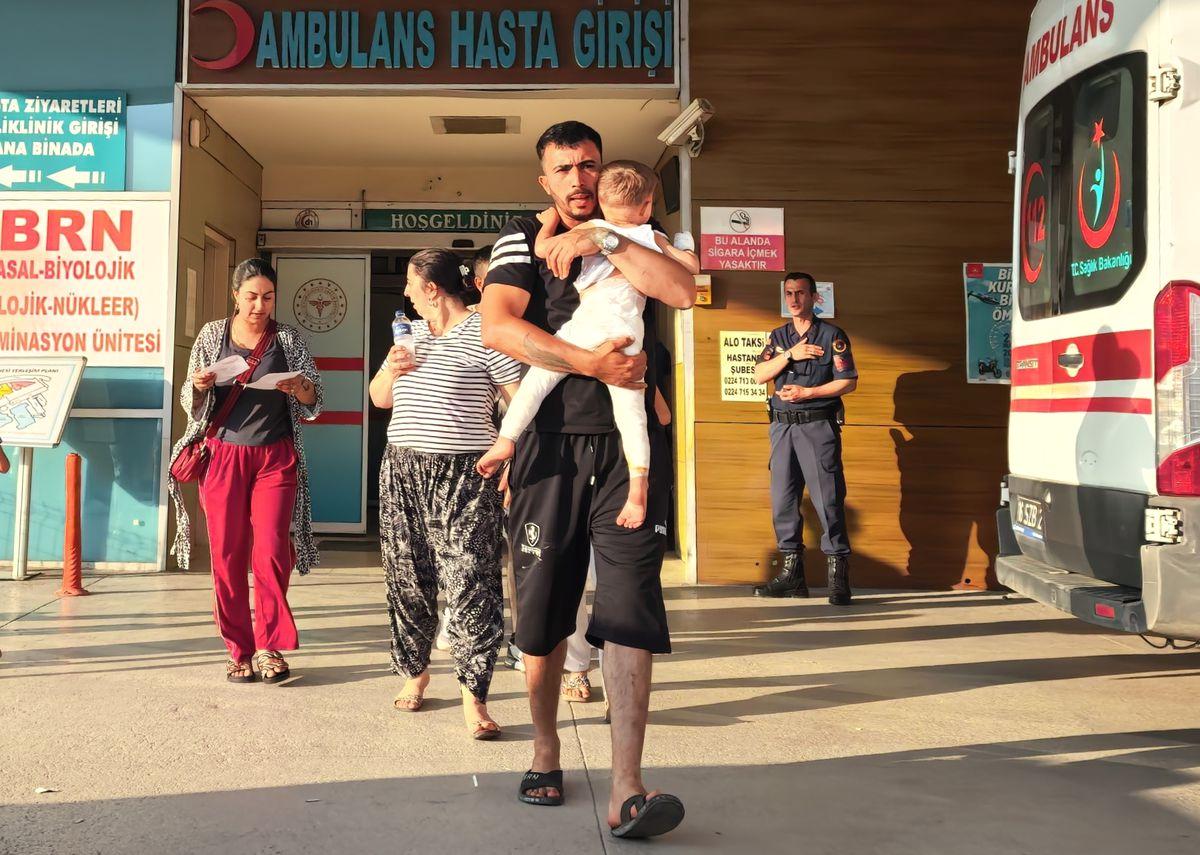 İnegöl'de mangal yangını sonucu bir çocuk yaralandı. Olayla ilgili detaylar