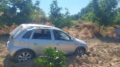 İnegöl'de otomobilin meyve bahçesine girmesiyle ilgili detaylar ve gelişmeler resmi