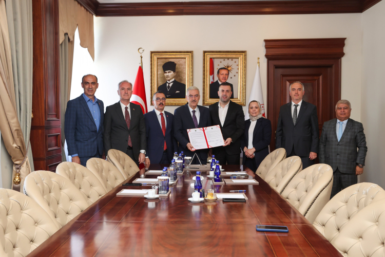 İnegöl'de Sağlık ve Eğitim Yatırımlarına Destek