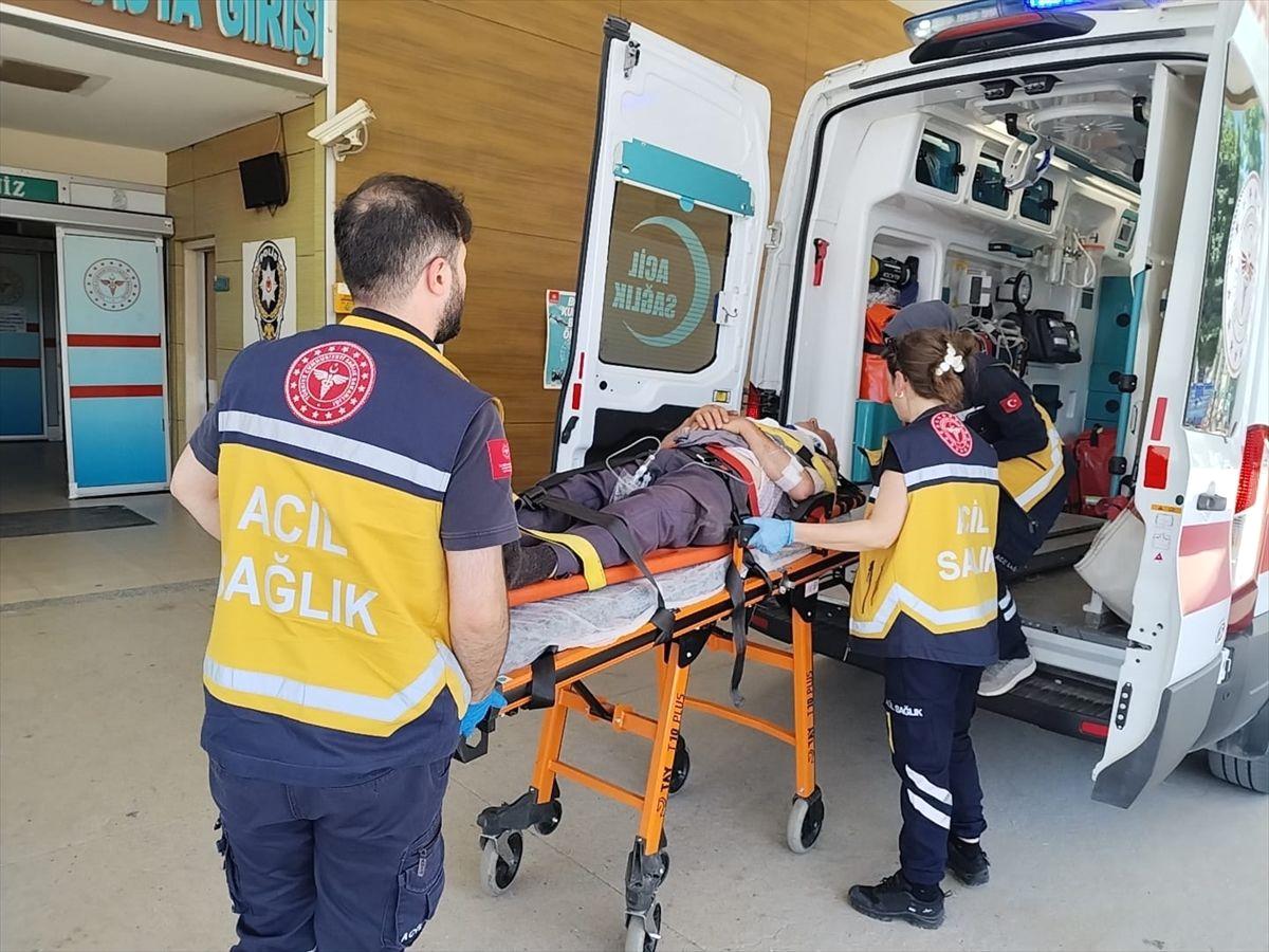 İnegöl'de meydana gelen traktör kazasında bir kişi yaralandı. Detaylar ve
