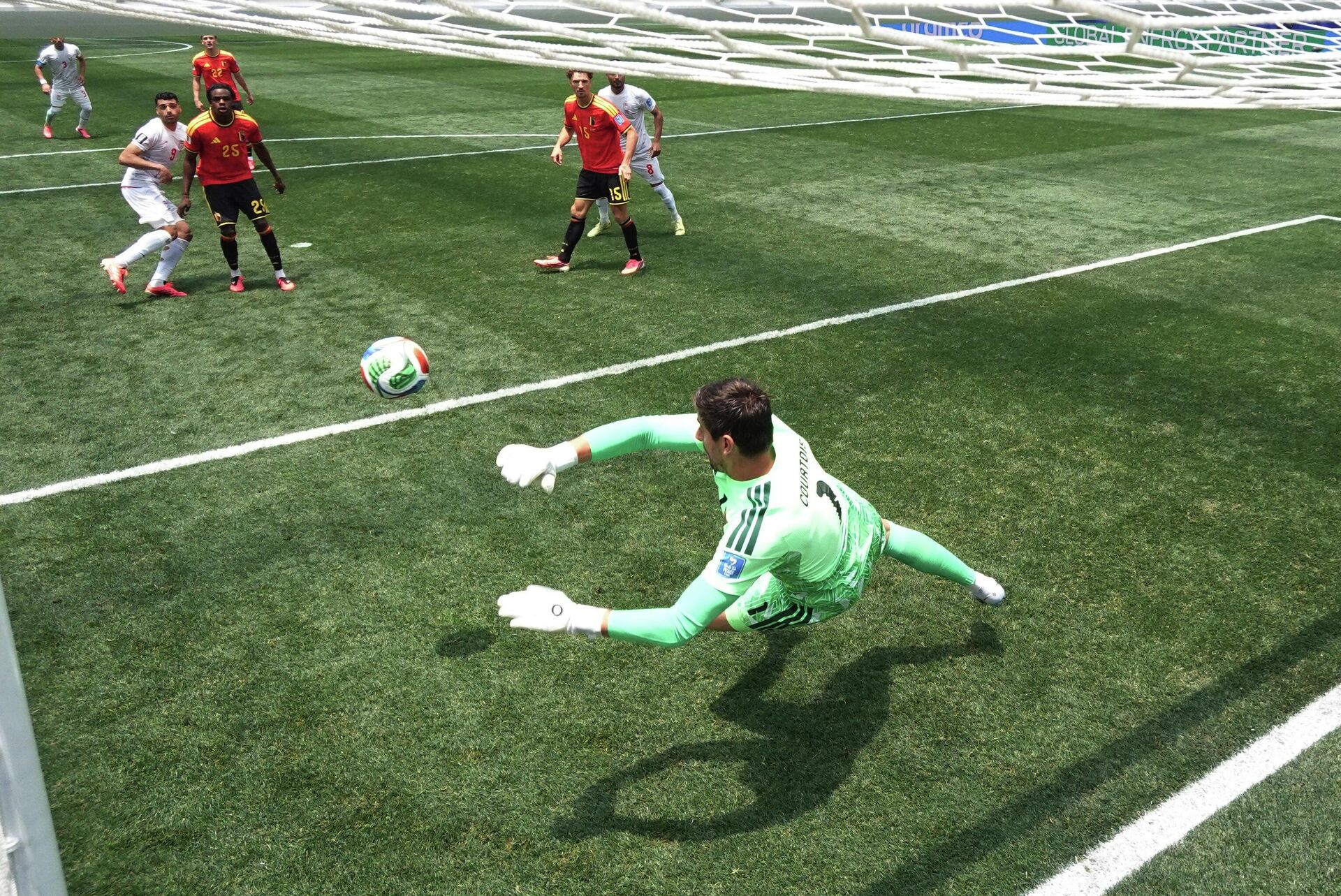 İran Futbol Takımının ABD Gözleminde Yaşadığı Zorluklar ve Maç Sonrası Mesajlar