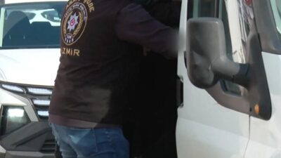 İzmir'de rüşvet soruşturması kapsamında Balçova Başkanı gözaltına alındı. Gelişmeleri ve