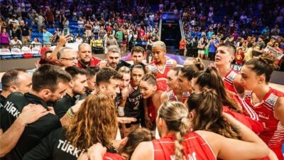 Kadın Voleybol Takımı, Brezilya'da gösterdiği güçlü performansla büyük beğeni topladı.