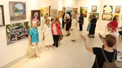 Bursa Kent Konseyi Ressamlar Çalışma Grubu’nun hazırladığı ‘Yaza Merhaba’ resim