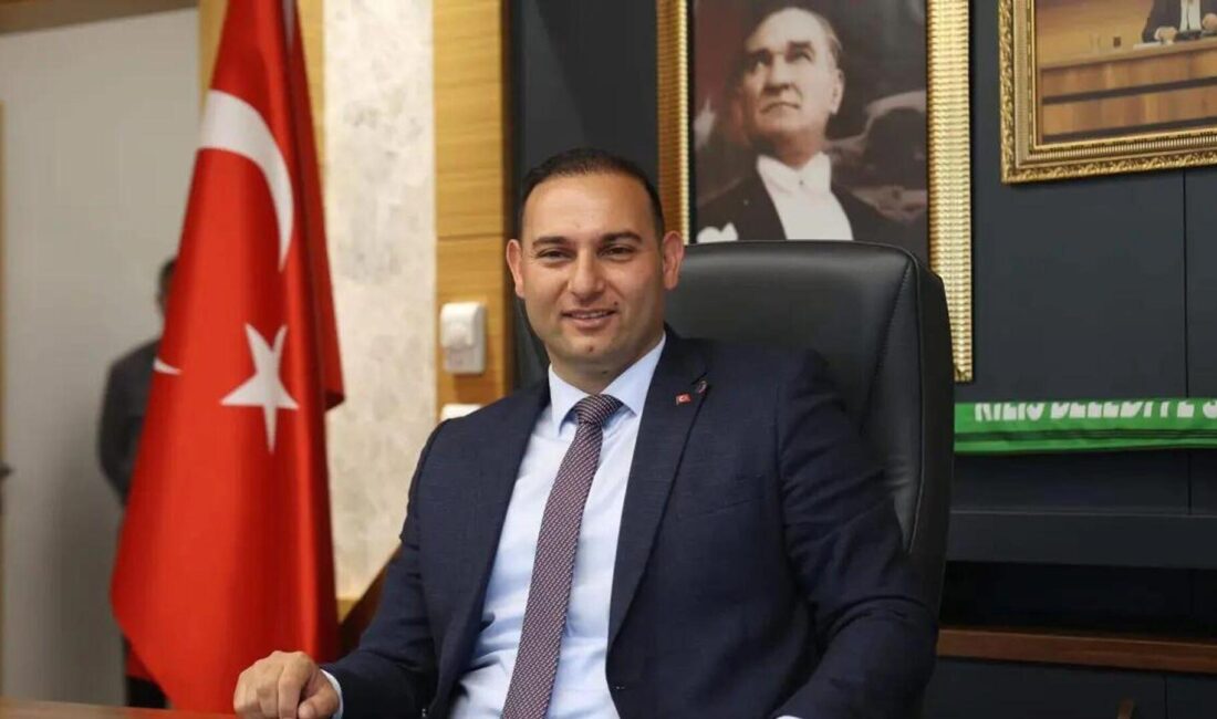 Kilis Belediyesi Başkanı Bilecen, CHP'den ayrılarak yeni siyasi yoluna başladı.