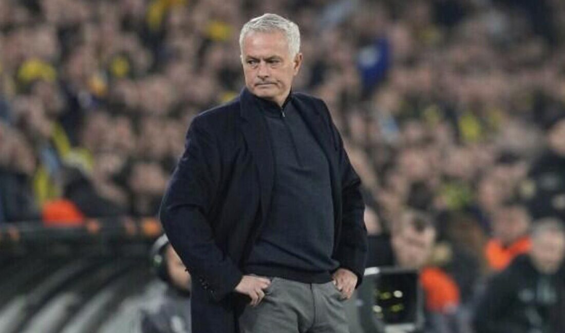 Madrid, Mourinho'nun gelişiyle yeniden güçleniyor. Takımın yenilenen forması ve başarı