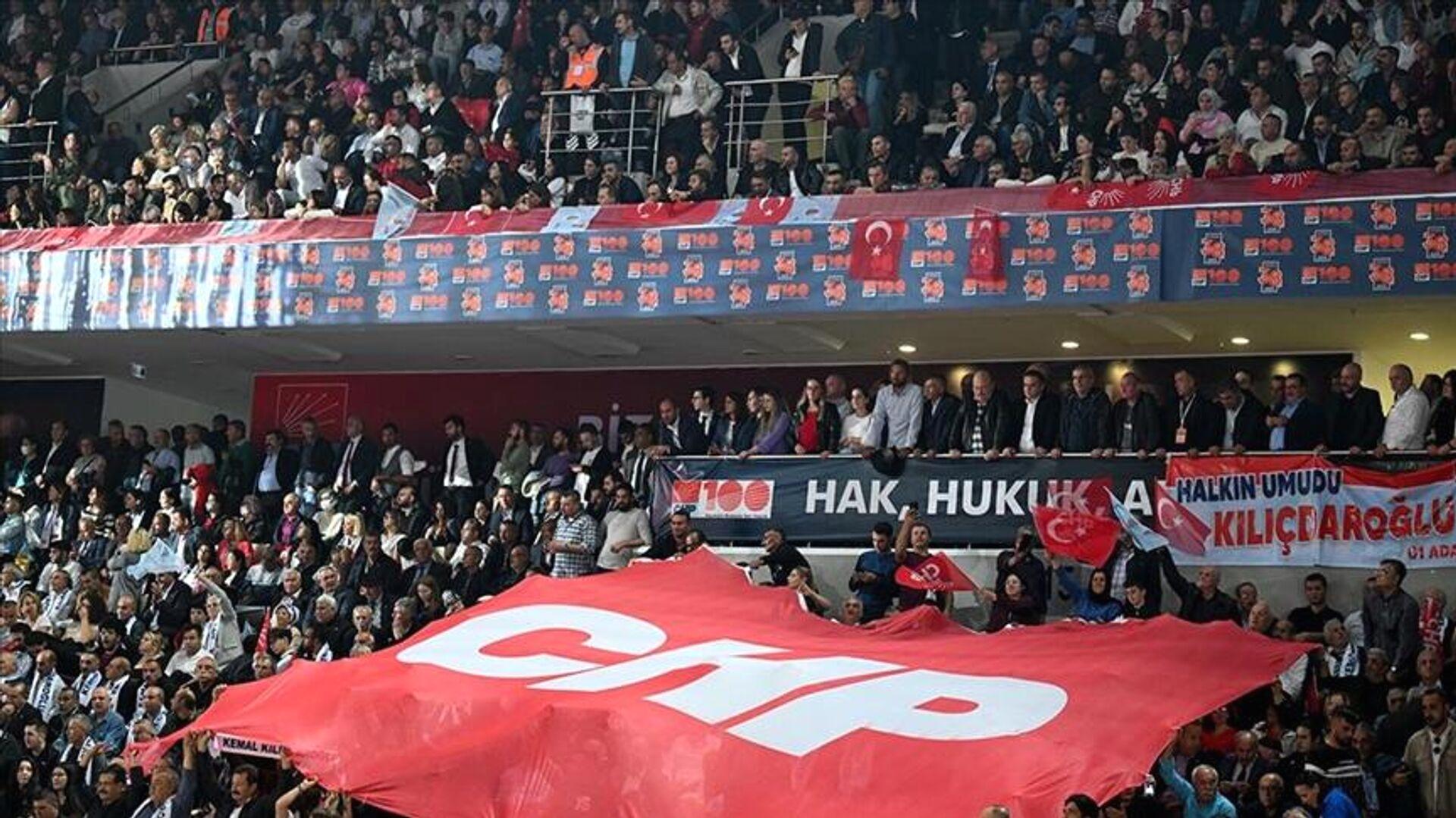 Milletvekillerinden olağanüstü kurultay çağrısı net harekete geçti. Gelişmeleri hemen öğrenin,