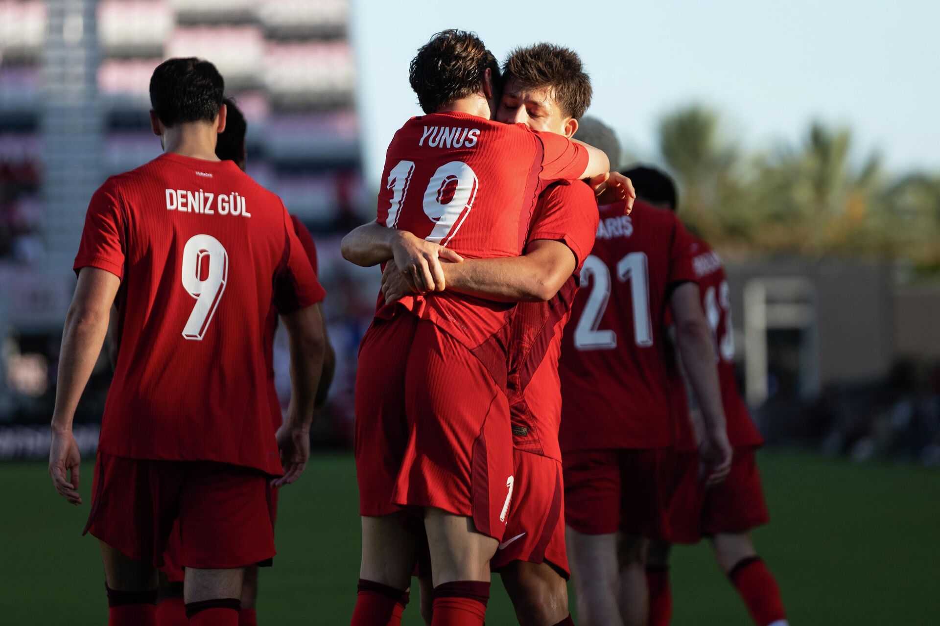 Montella'dan Milli Takıma ve Saha Düzeni Değerlendirmeleri